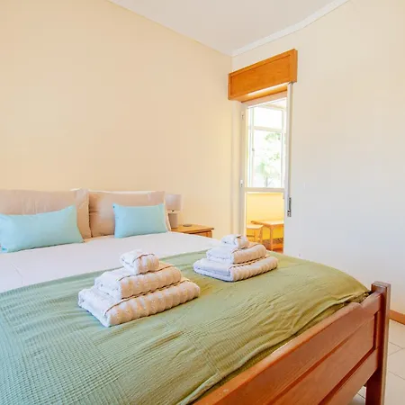Casa Ocean Breeze, Two Bedrooms, 100m From The Beach! Appartamento Portimão