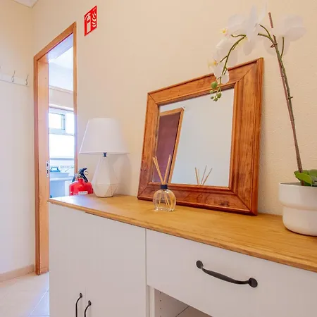 Casa Ocean Breeze, Two Bedrooms, 100m From The Beach! Appartamento Portimão