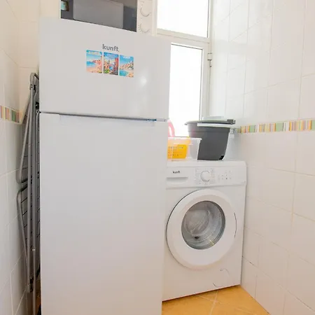 Casa Ocean Breeze, Two Bedrooms, 100m From The Beach!