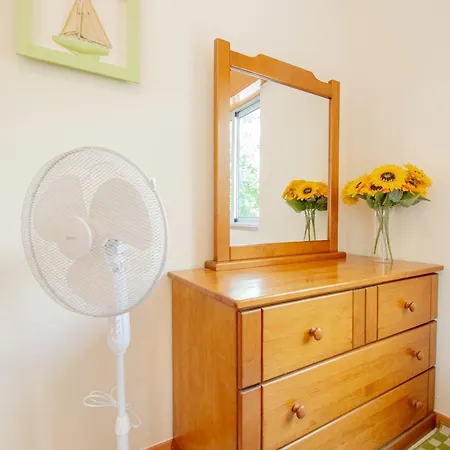 Casa Ocean Breeze, Two Bedrooms, 100m From The Beach!