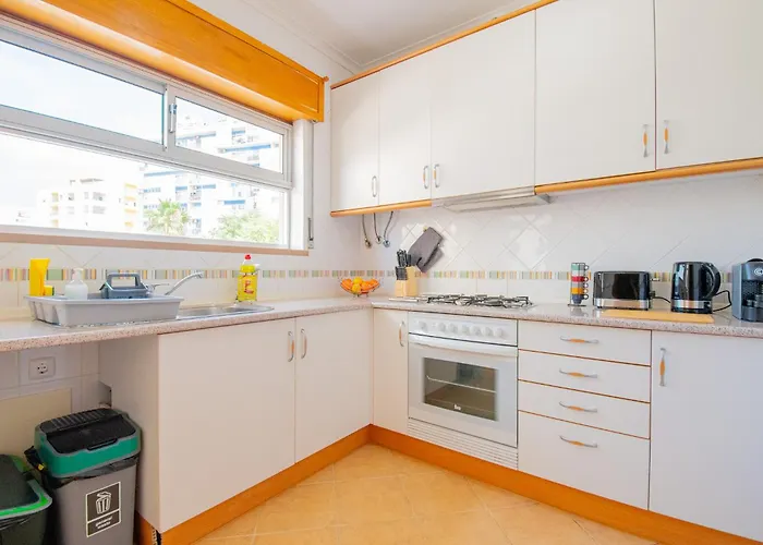 Daire Casa Ocean Breeze, Two Bedrooms, 100m From The Beach! Portimão