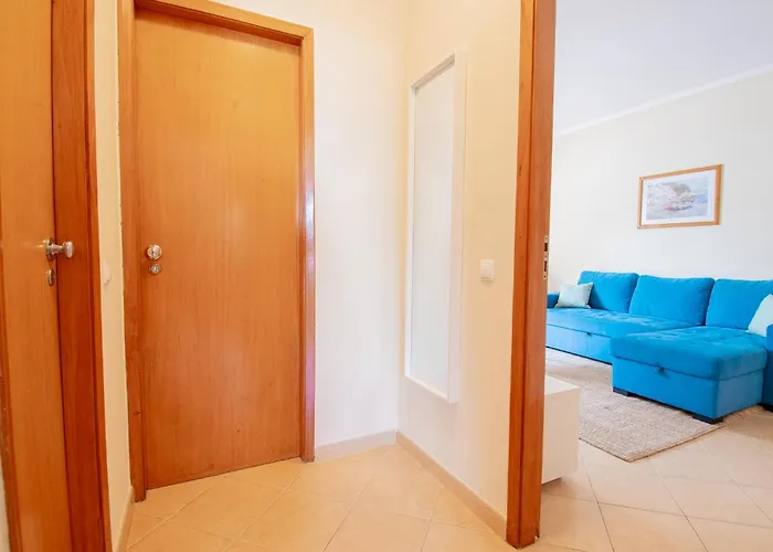 Casa Ocean Breeze, Two Bedrooms, 100m From The Beach! Daire