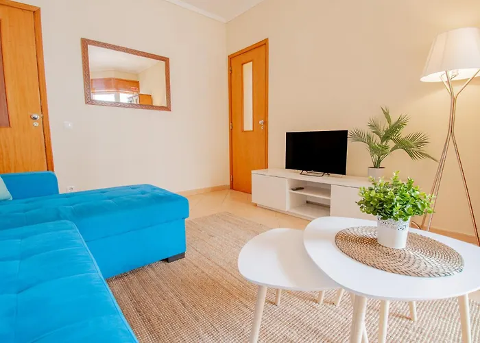 Casa Ocean Breeze, Two Bedrooms, 100m From The Beach!