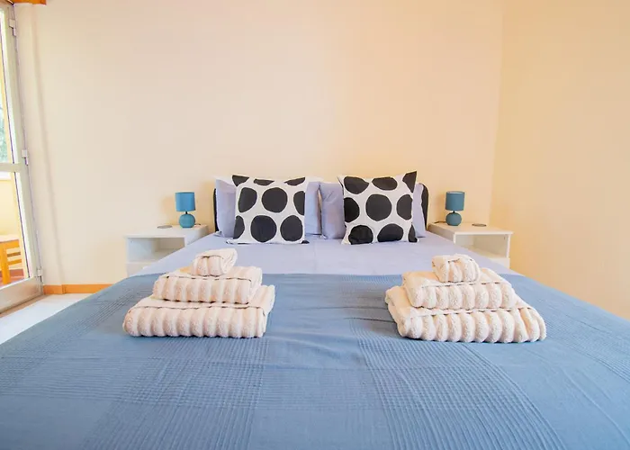 Casa Ocean Breeze, Two Bedrooms, 100m From The Beach!