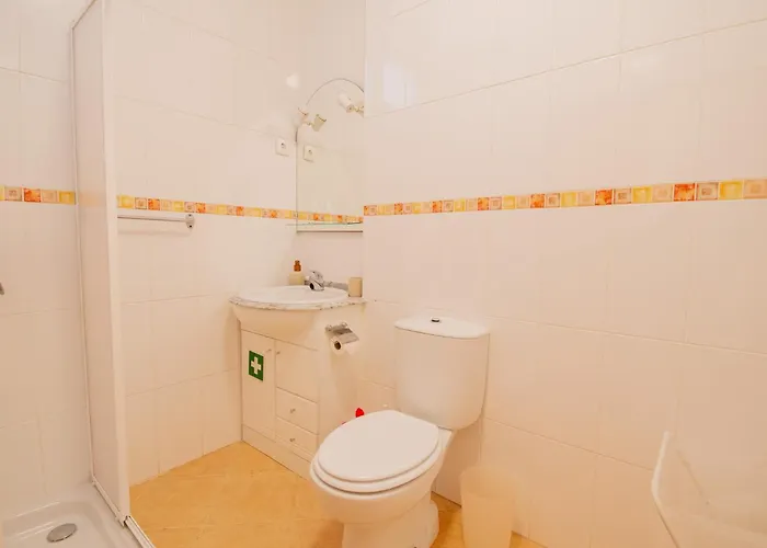 Casa Ocean Breeze, Two Bedrooms, 100m From The Beach! Daire